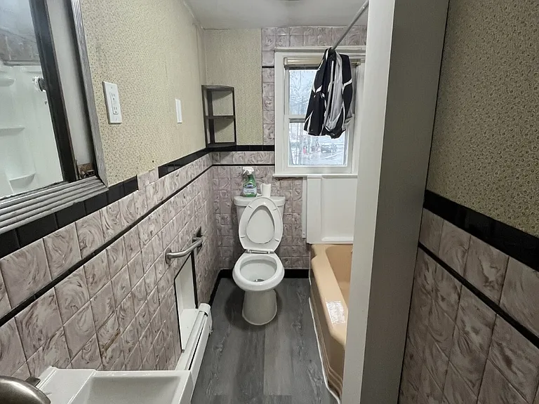 8 Burnham St #2-A — Photo 6