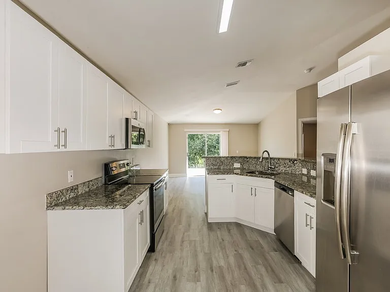807 Rocky Mountain Ct — Photo 8
