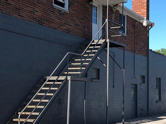 2nd image of 4651 Oberlin Ave APT 3