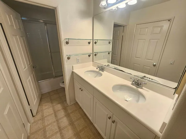 3675 Solana Ct — Photo 11
