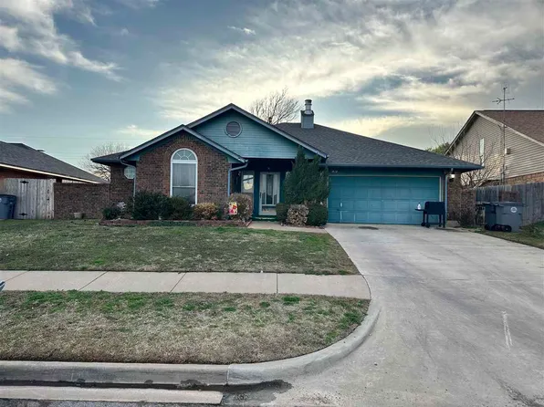 1419 SE Hillcrest Ave, Lawton, OK 73501