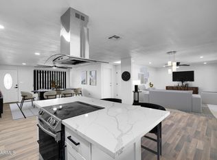 2058 N 64th Dr, Phoenix, AZ 85035