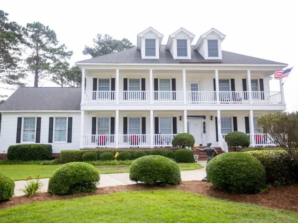 145 Fort Hugar Way, Manteo, NC 27954