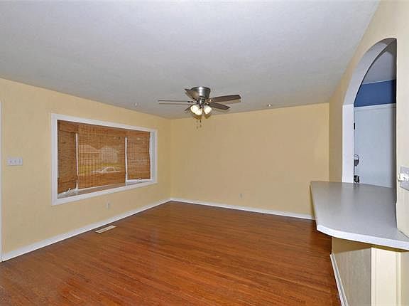 3rd image of 770 Crowder Dr