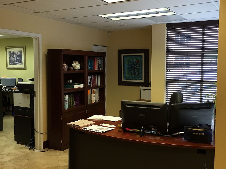 Entrance/ Receptionist