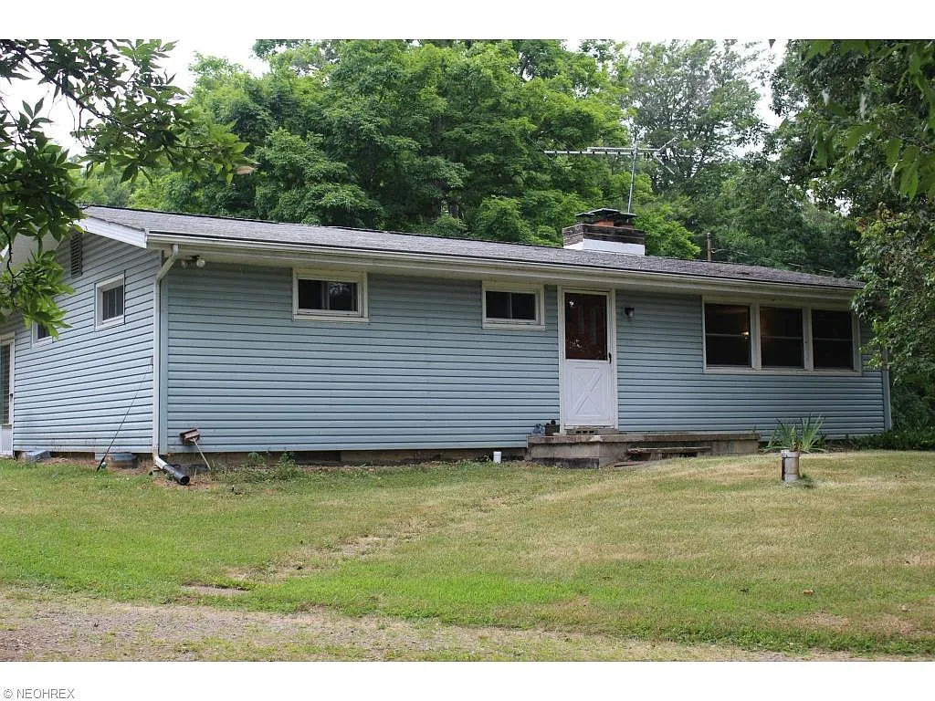 11982 Stratton Rd photo 1