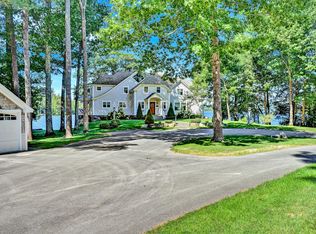 39 Silver Beach Rd, Manchester, ME 04351