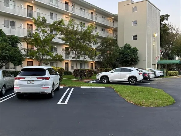 2228 N Cypress Bend Drive #405, Pompano Beach, FL 33069