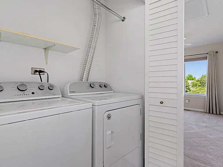 2745 Canyon Dr — Photo 19