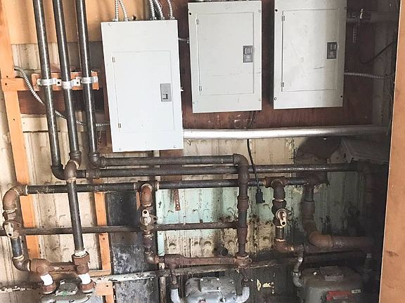 5th image of 112 Saint Marys Ave