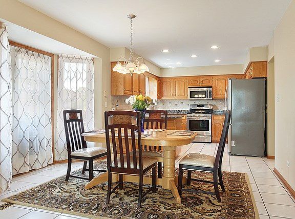 3rd image of 13921 W Doral Ln