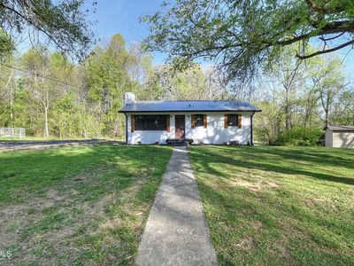 2722 Siam Rd, Elizabethton, TN, 37643