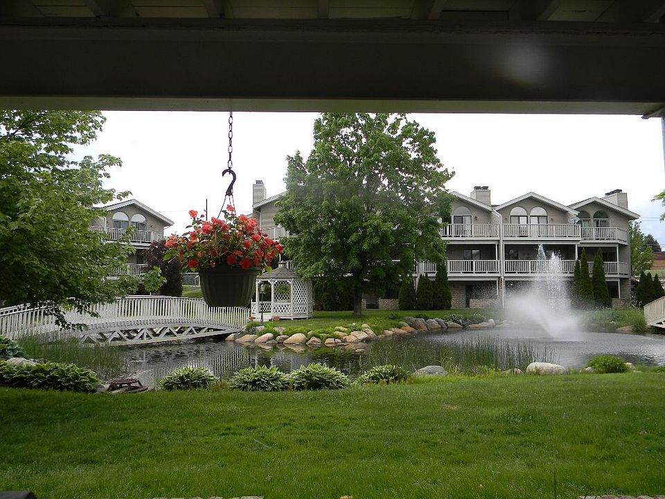 1st image of 21032 Boulder Cir #101