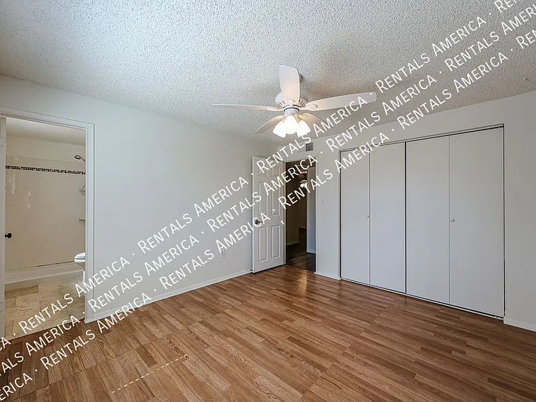 14029 N 38th Pl — Photo 24