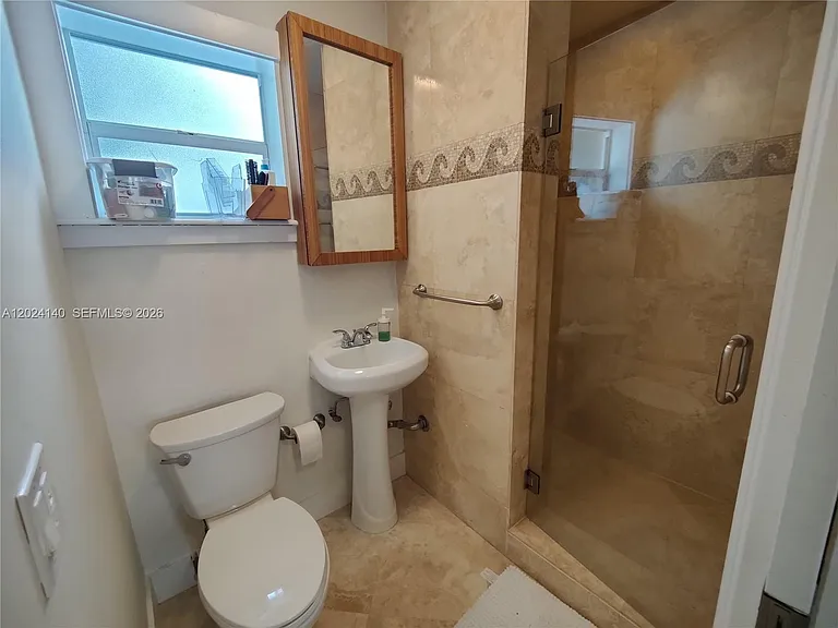1823 S Bayshore Ln — Photo 33