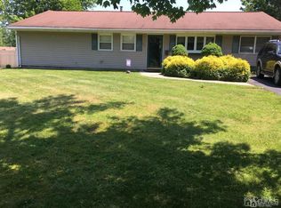 20 Winant Rd S, Kendall Park, NJ 08824