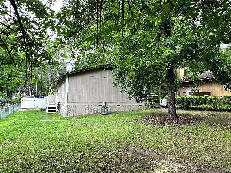 5591 Bellflower St — Photo 19