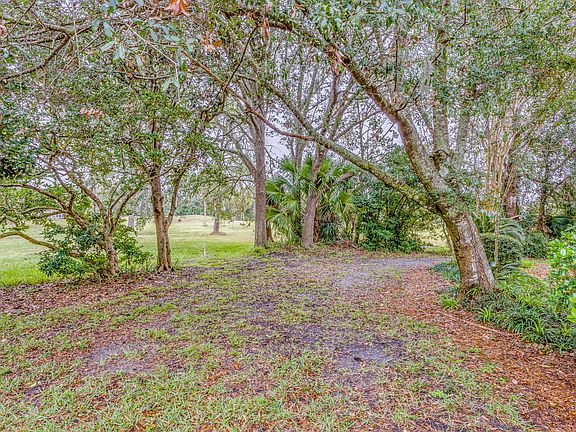 4th image of 7689 Las Palmas Way