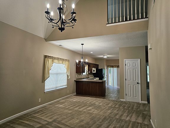 4th image of 133 Alexander Blvd