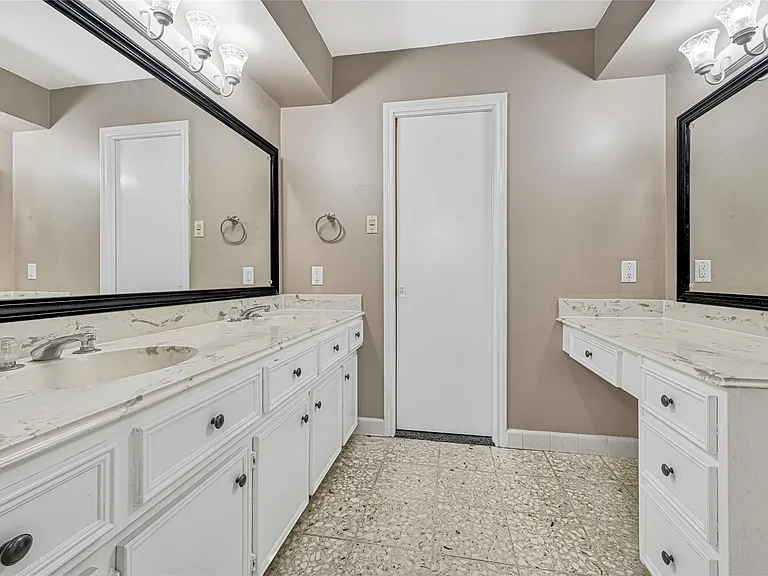 5702 Vestavia Dr — Photo 25