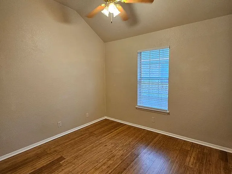 2021 Herald Dr — Photo 16