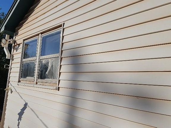3rd image of 415 N Kimberly Ave