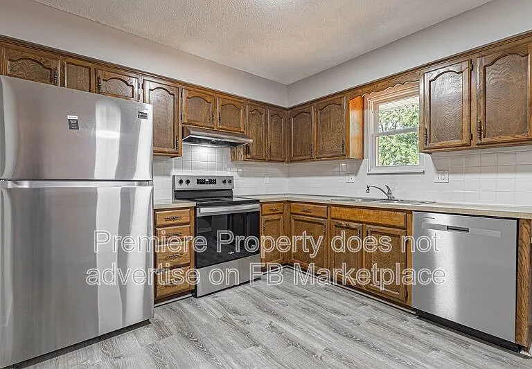 1201 NE 9th St — Photo 5