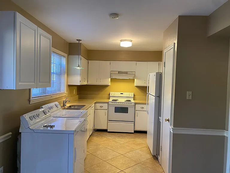 5718 Quince Rd — Photo 25
