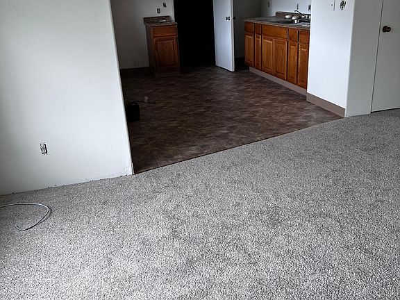 4th image of 3415 NE Yacht Ave