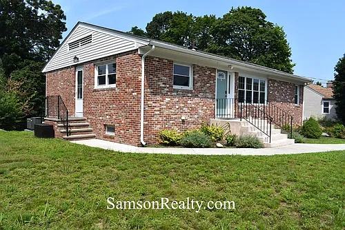 495 Oaklawn Ave Photo 1