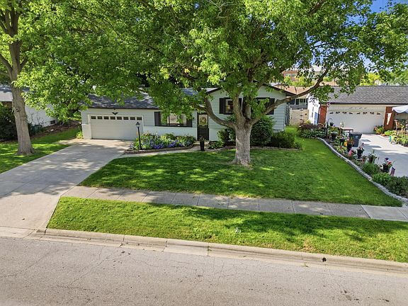 5th image of 2598 Parlin Dr