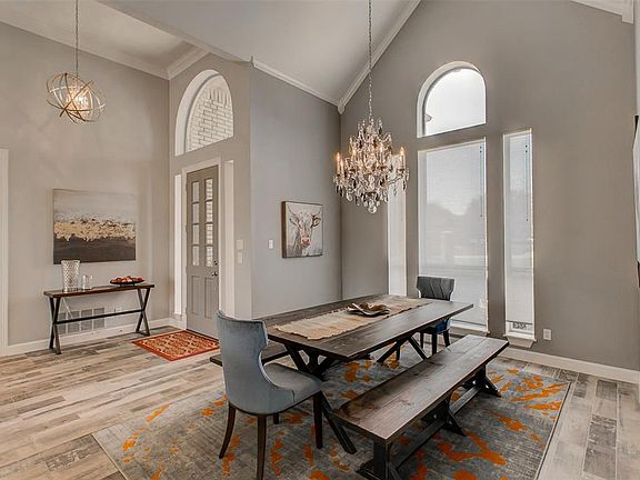 3rd image of 1050 Oasis Ct