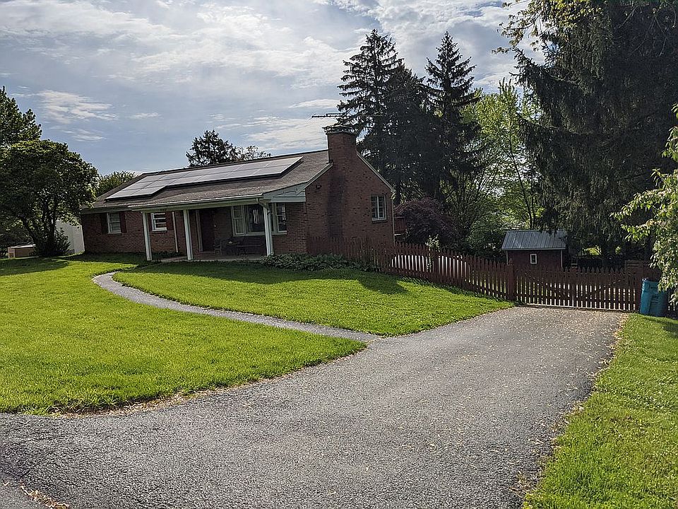 Front of house and driveway