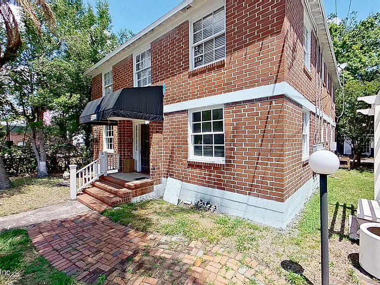 2853 College St #1 — Photo 3