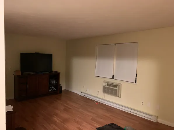 740 Central Street Apartment