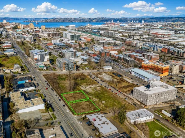 2123 Tacoma Avenue S, Tacoma, WA 98402