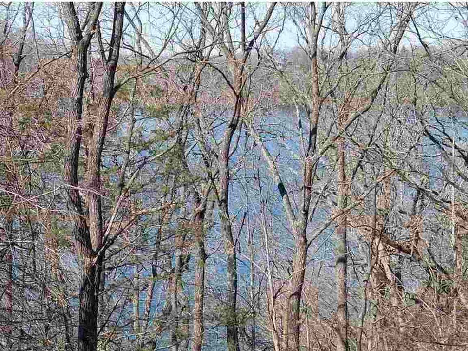 1st image of 15 Waterford Dr