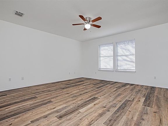 5th image of 2607 Buckskin Dr
