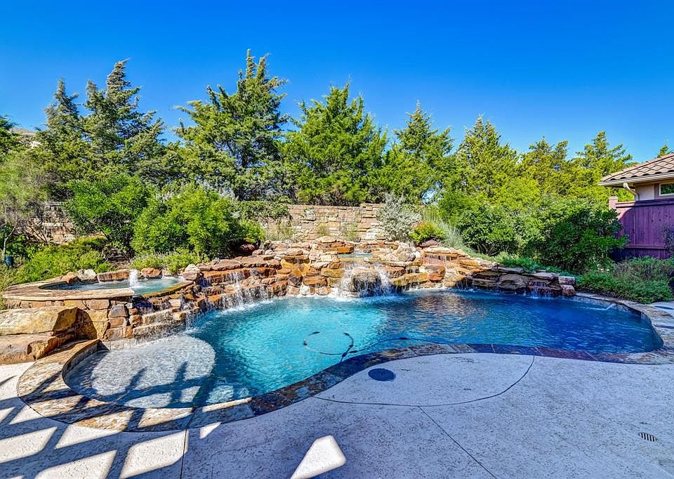 1st image of 6212 River Highlands Dr