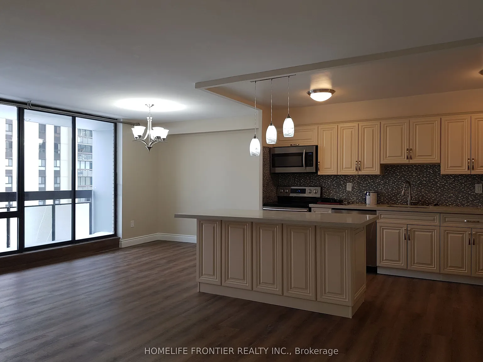 2 bed, $2,750 — Photo 2