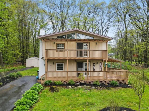 206 Palomino Pl, Tobyhanna, PA 18466