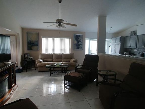 3rd image of 784 W Sunset Strip Dr