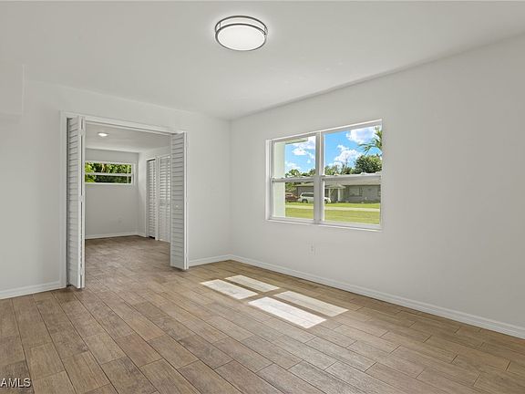 5th image of 4647 Lavonne Ave