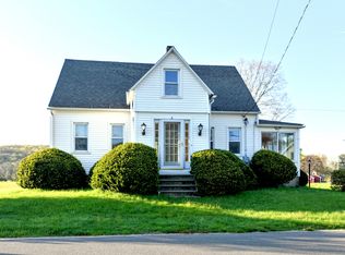 4 Bahr Rd, Deep River, CT 06417