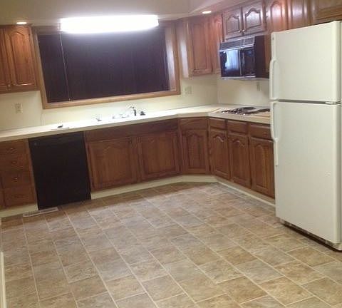 4th image of 1556 S 68th East Ave