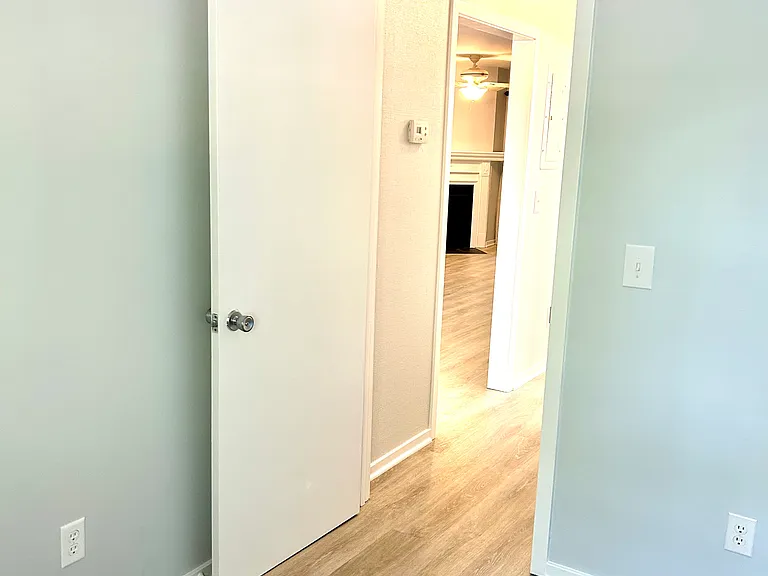 Guest Bedroom Entry
