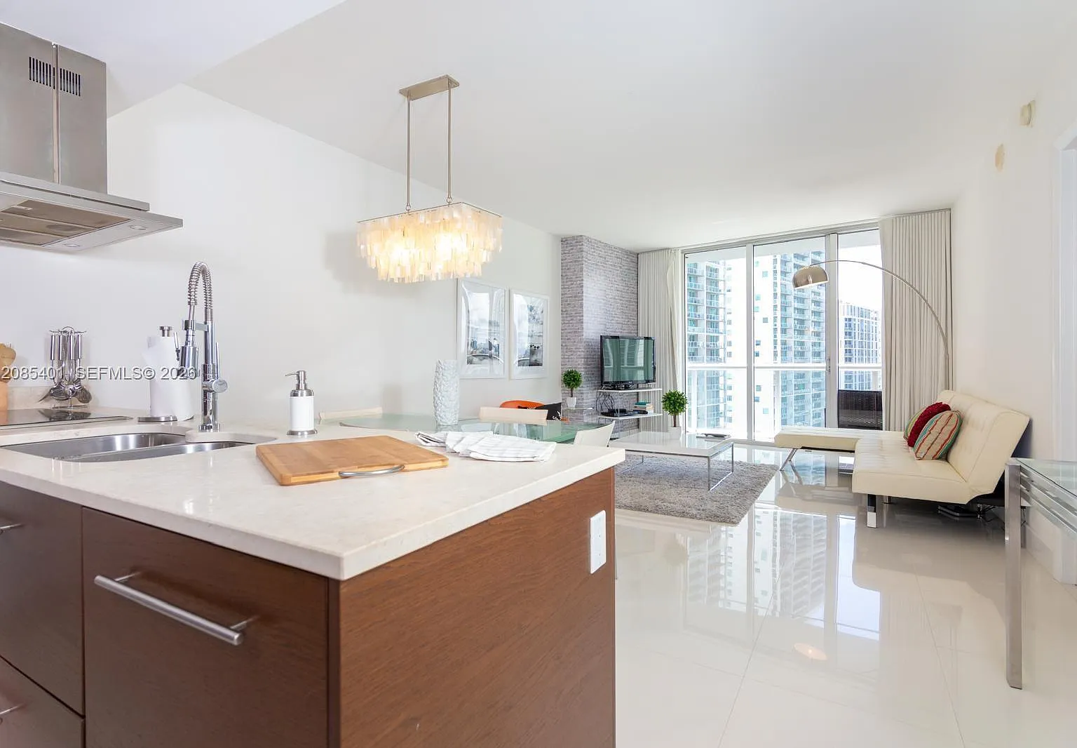 Icon Brickell Condo No 3 — Photo 3