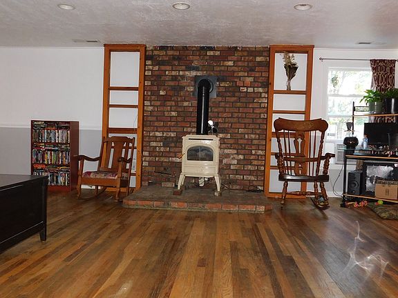 5th image of 2807 NE 93rd Ave
