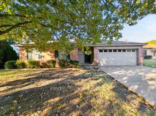 1303 Wren Dr, Mansfield, TX 76063