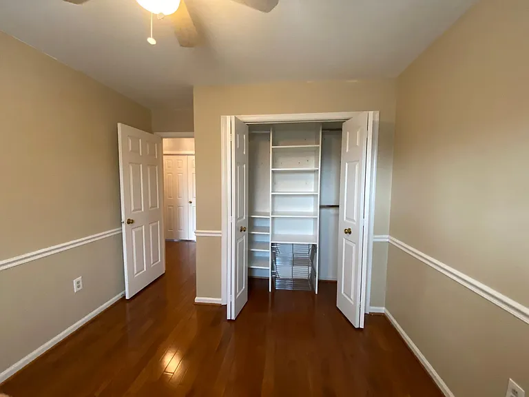 6323 Millwood Ct — Photo 32